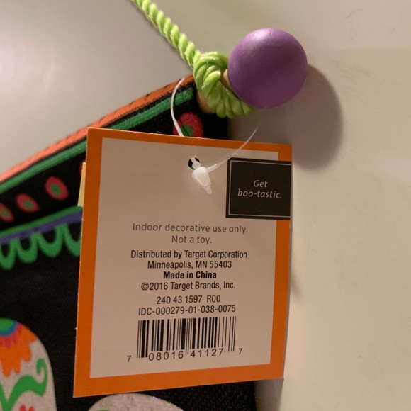 NWT COLORFUL DIA DE LOS MUERTOS BANNER. - Picture 4 of 6